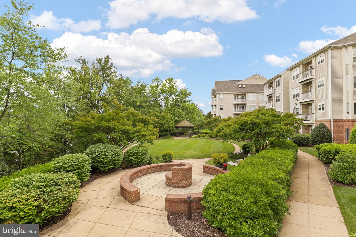 6511 GRANGE LANE Unit: 402