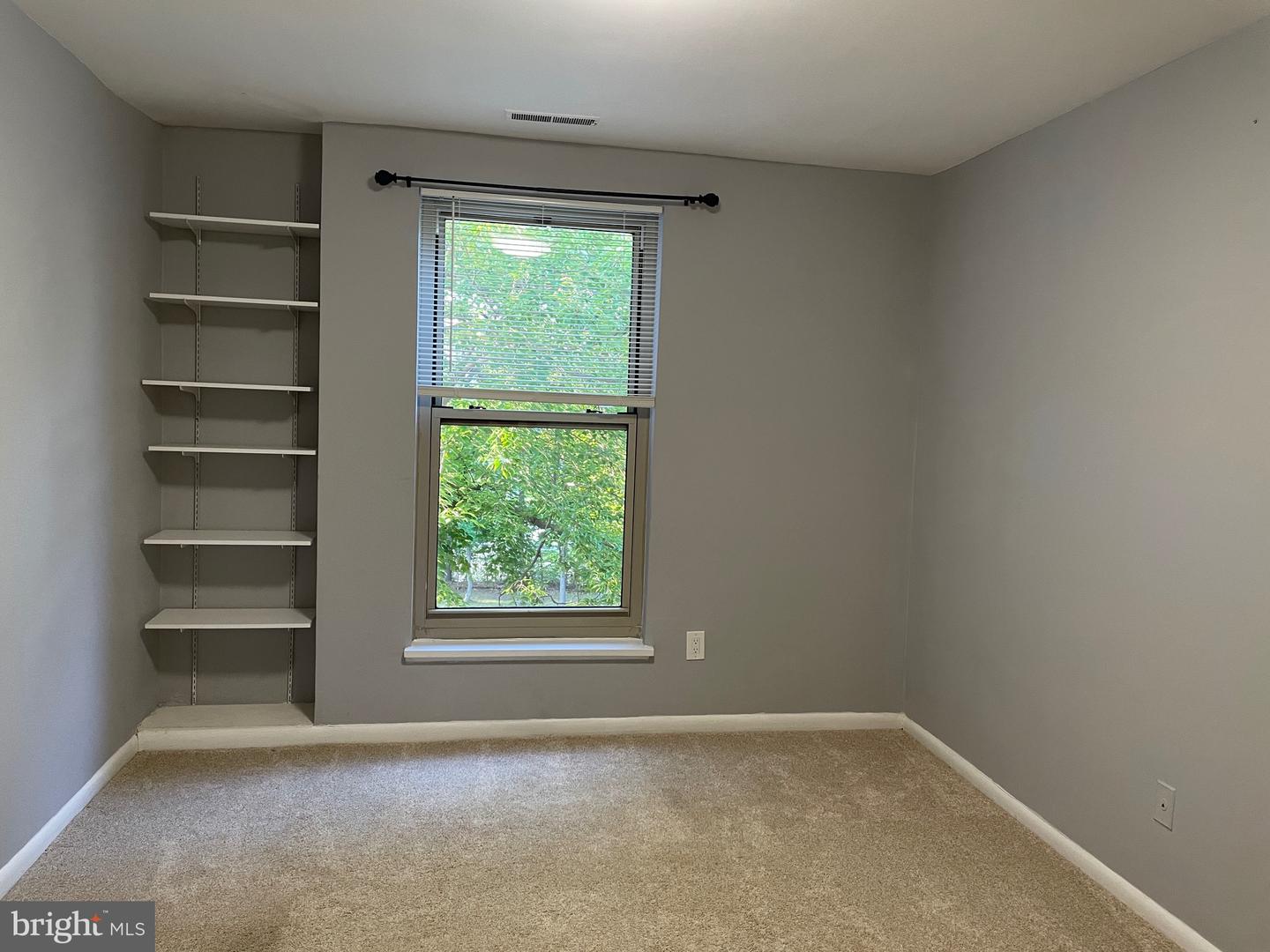 3314 WOODBURN VILLAGE DRIVE Unit: 31