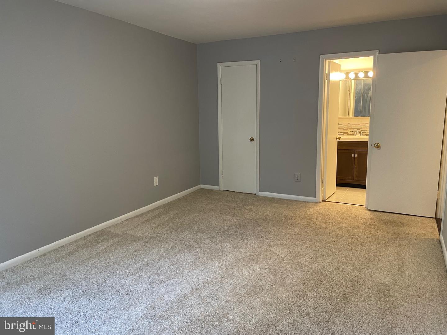 3314 WOODBURN VILLAGE DRIVE Unit: 31