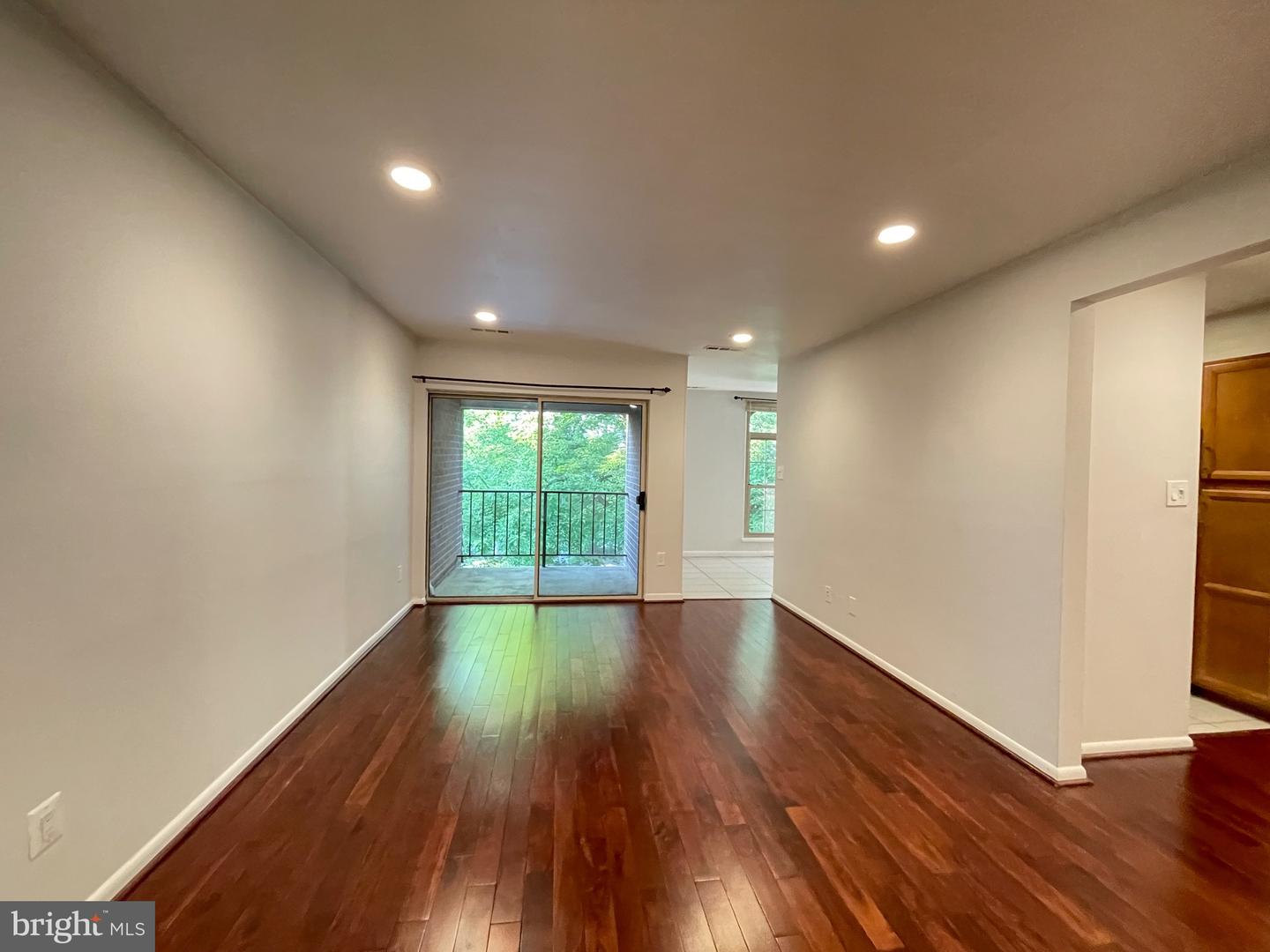 3314 WOODBURN VILLAGE DRIVE Unit: 31