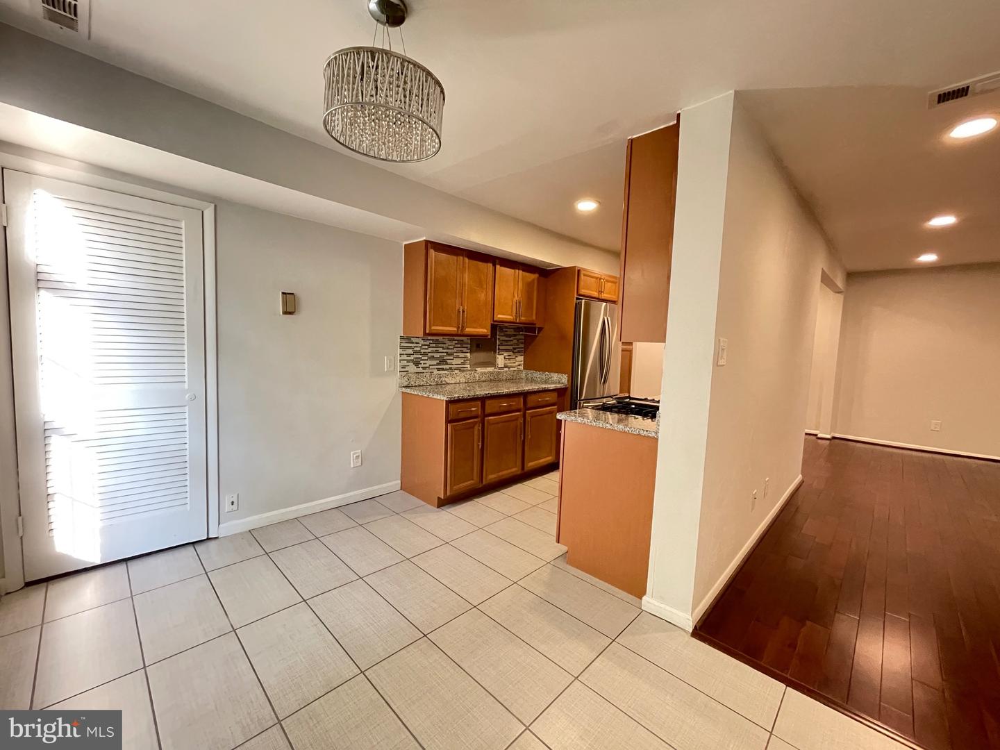 3314 WOODBURN VILLAGE DRIVE Unit: 31
