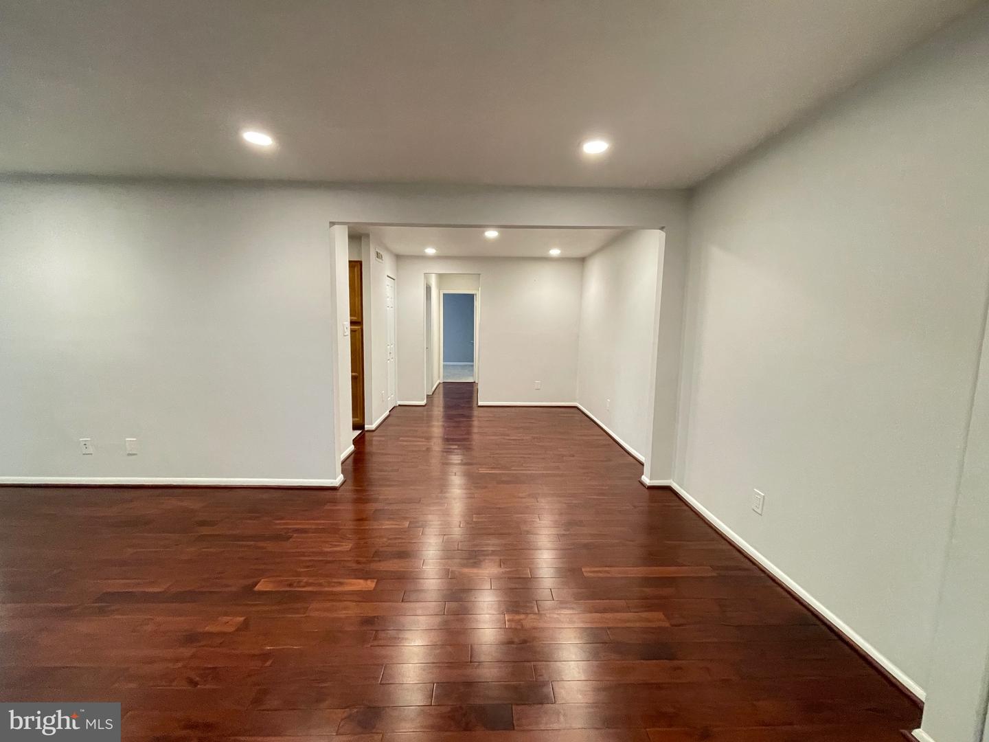 3314 WOODBURN VILLAGE DRIVE Unit: 31