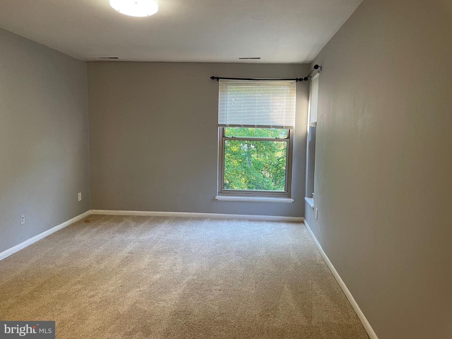 3314 WOODBURN VILLAGE DRIVE Unit: 31