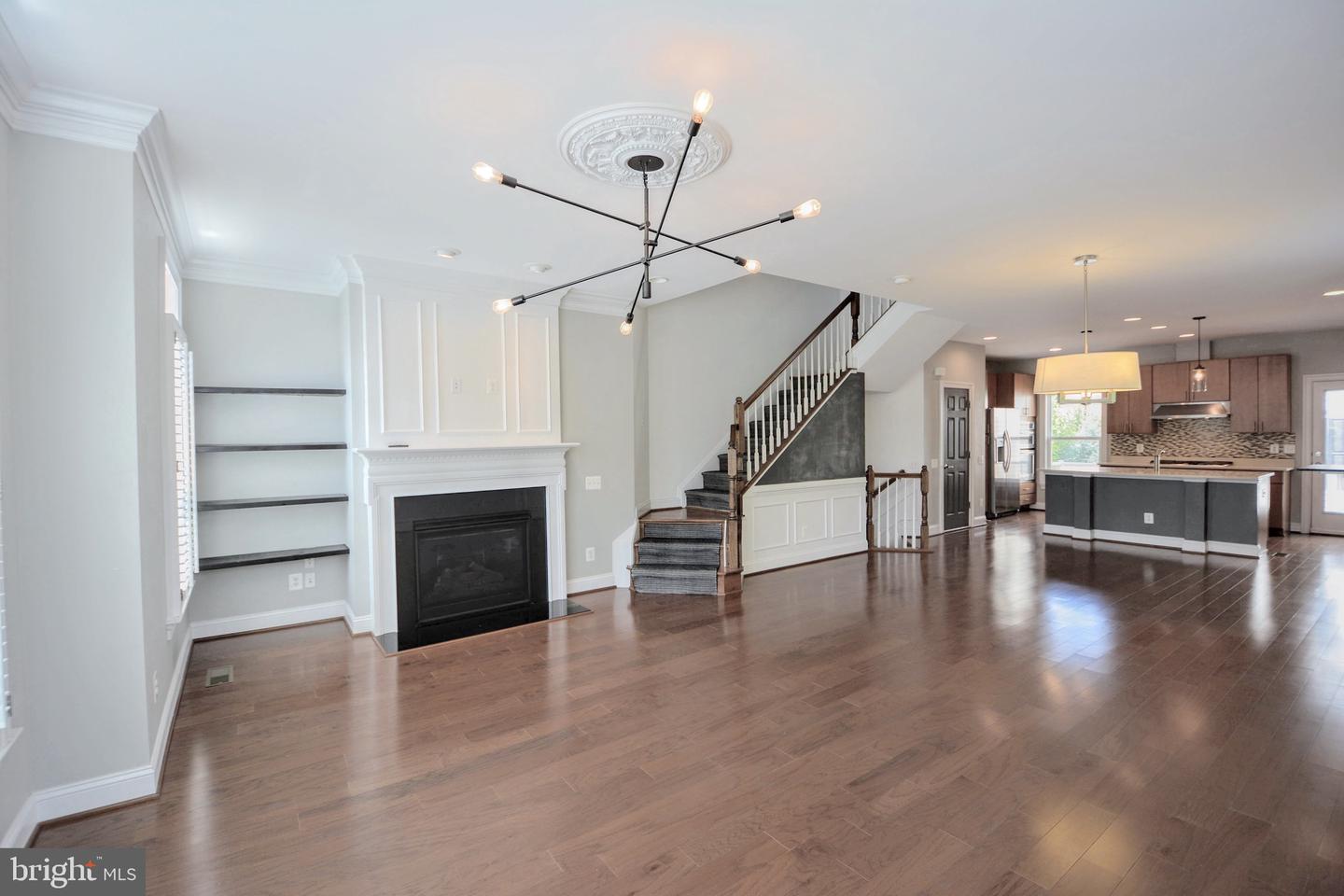 9510 CANONBURY SQUARE