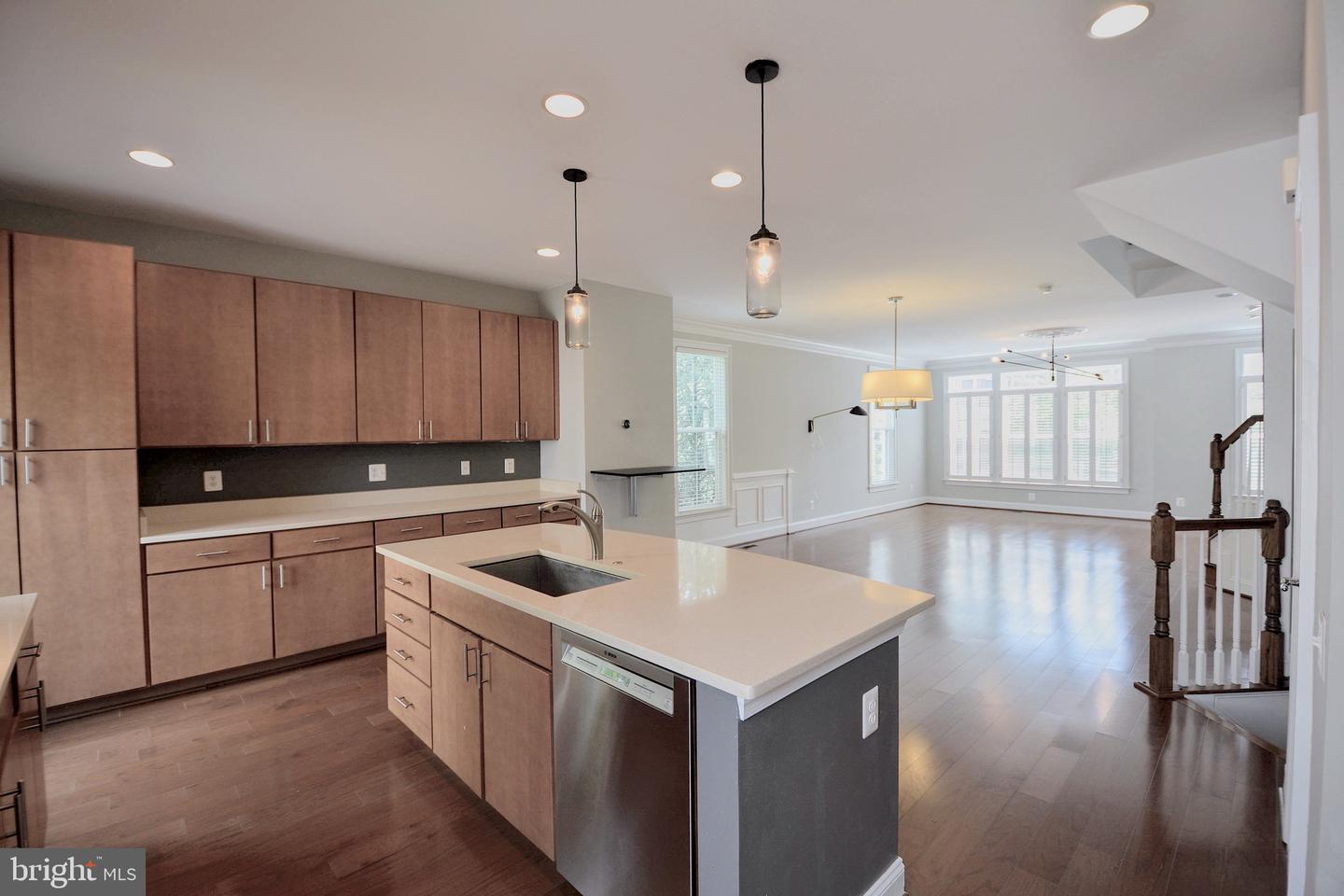 9510 CANONBURY SQUARE