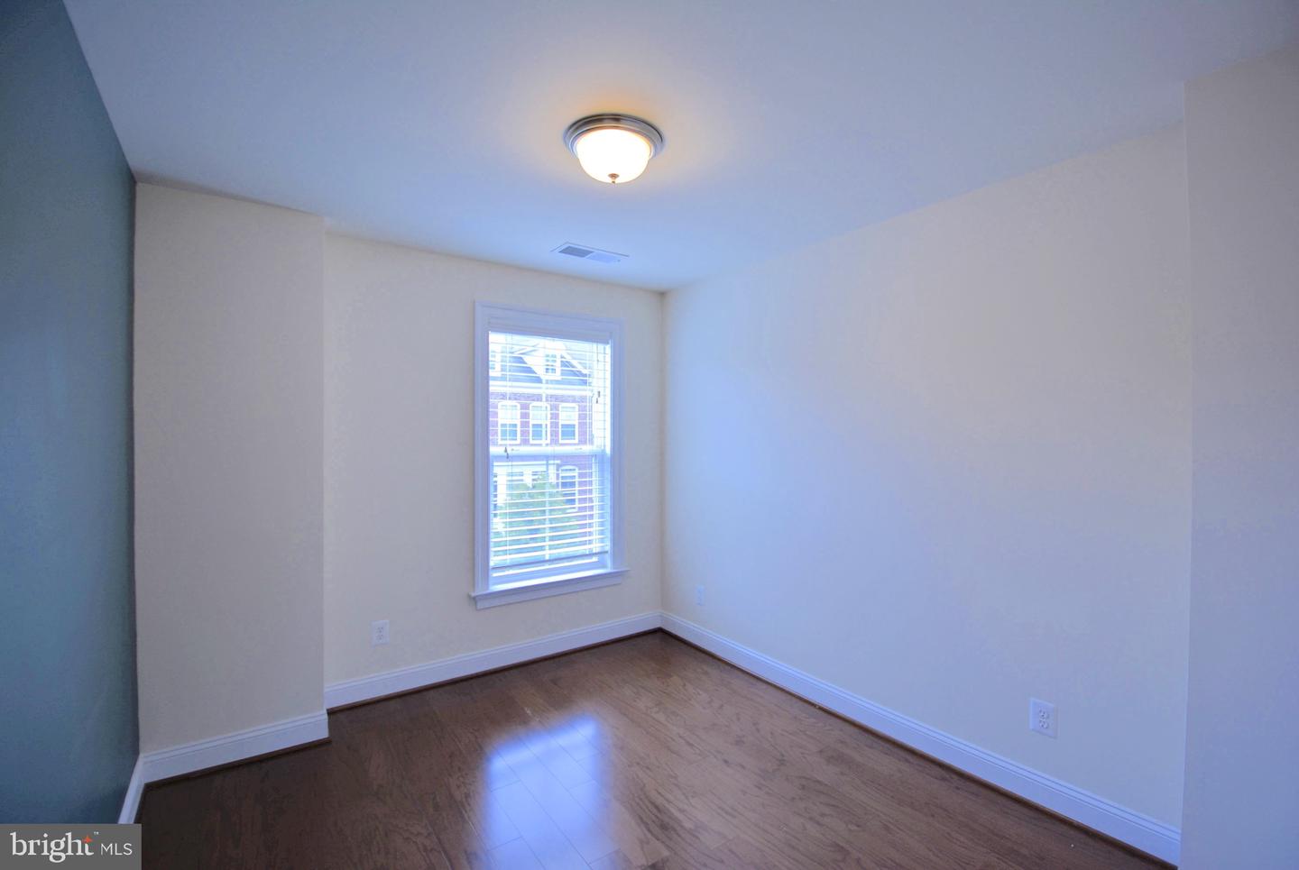 9510 CANONBURY SQUARE