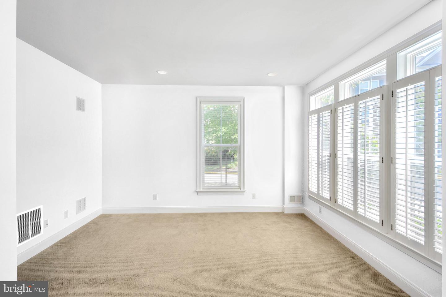 9510 CANONBURY SQUARE