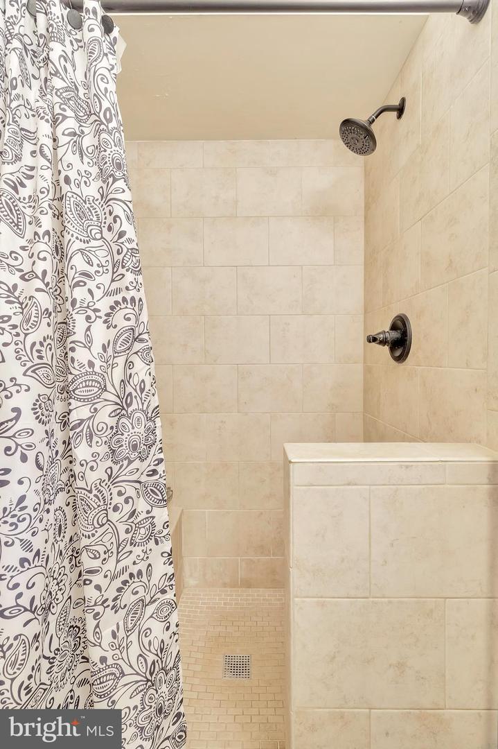6178 STRASBURG DRIVE Unit: 59A