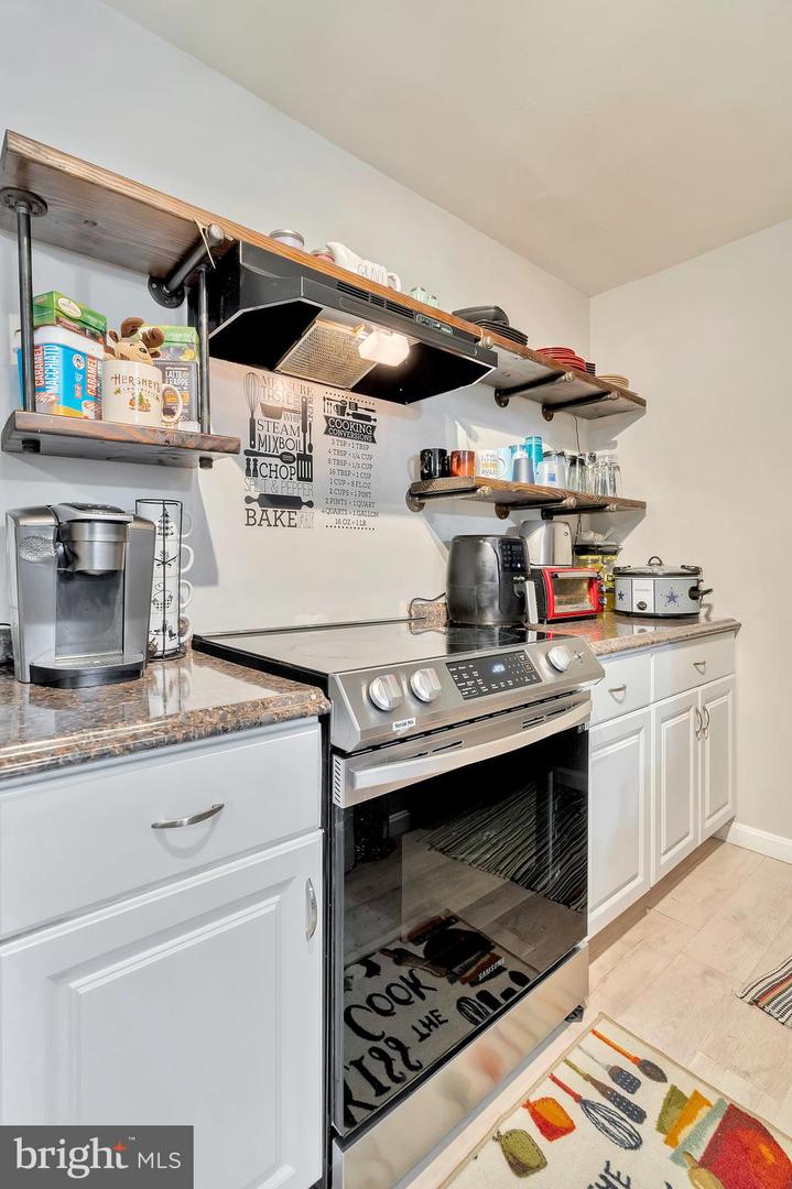 6178 STRASBURG DRIVE Unit: 59A