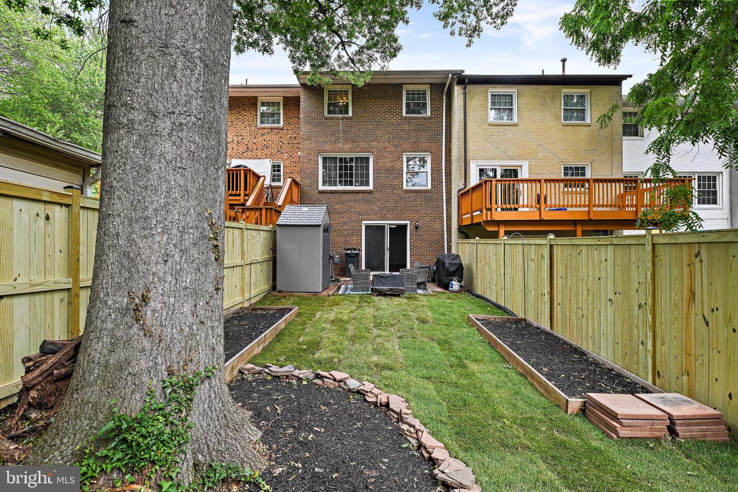 14825 HATFIELD SQUARE