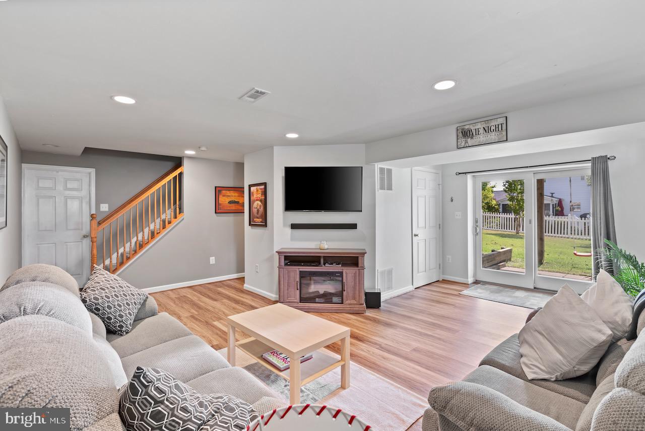 1449 KINGSVALE CIRCLE