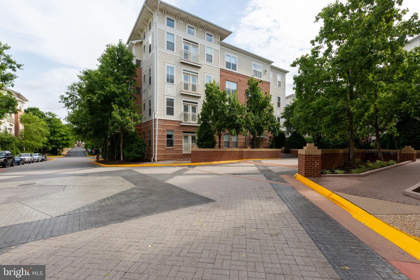 9480 VIRGINIA CENTER BOULEVARD Unit: 224