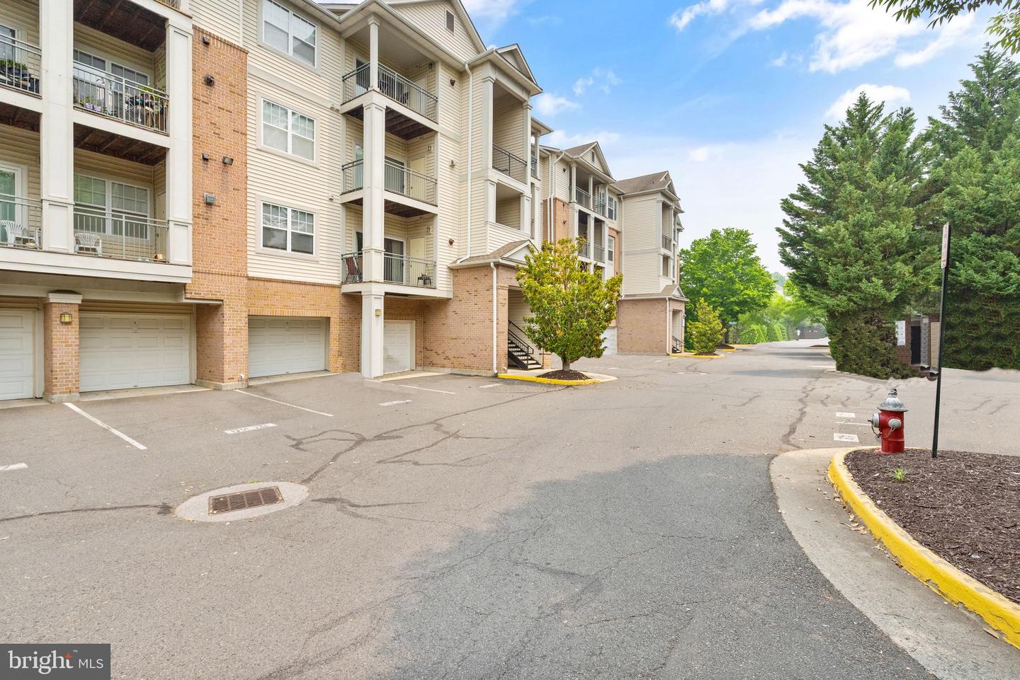 12124 GARDEN RIDGE LANE Unit: 201
