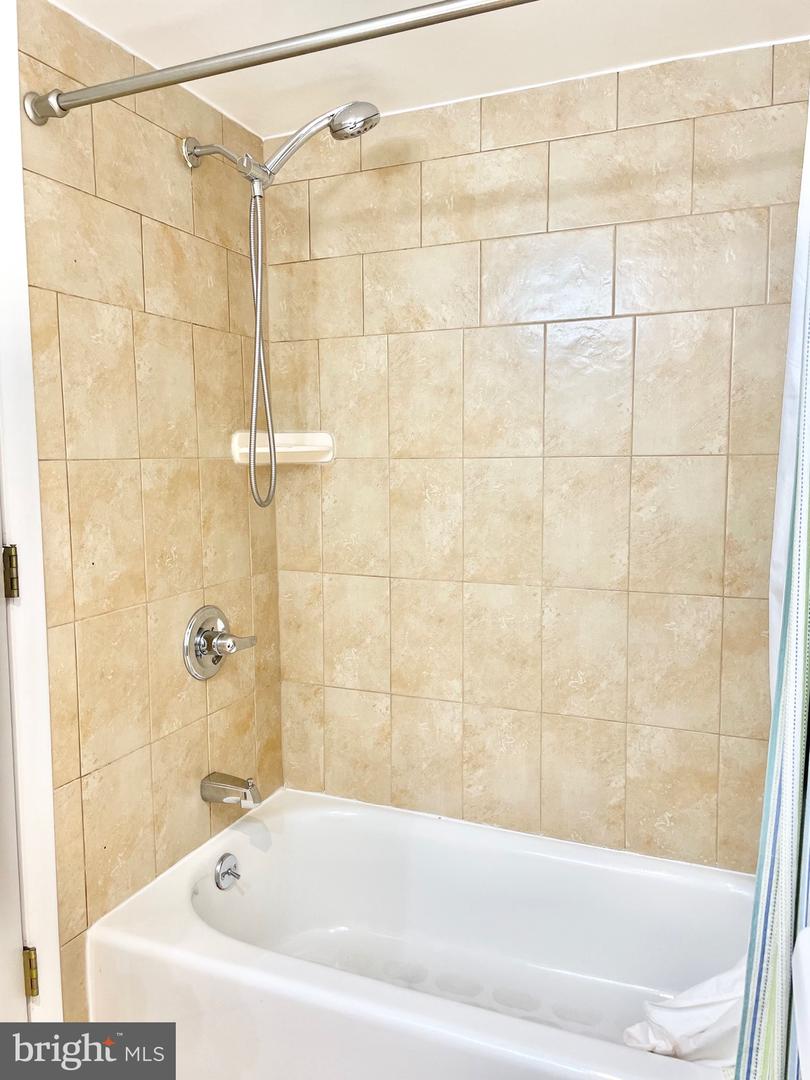 3374 WOODBURN ROAD Unit: 32