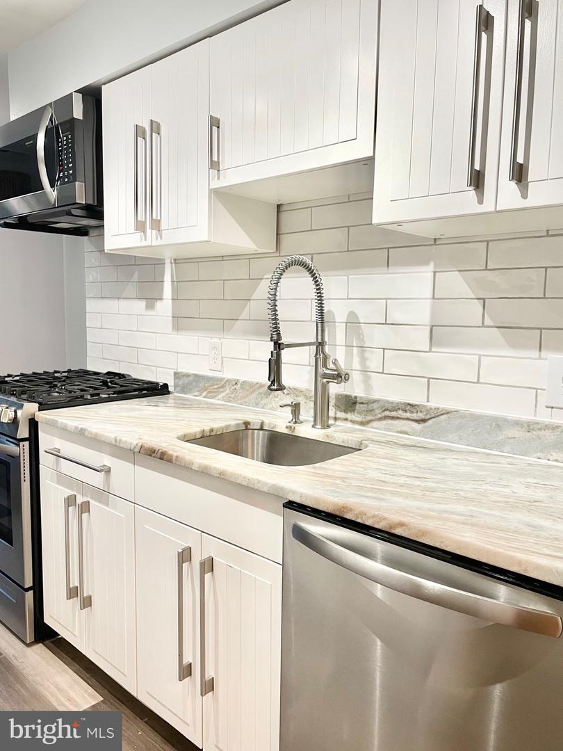 3374 WOODBURN ROAD Unit: 32