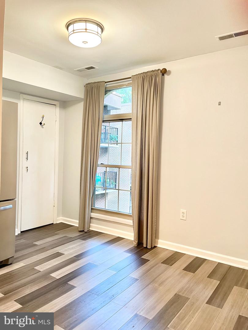 3374 WOODBURN ROAD Unit: 32