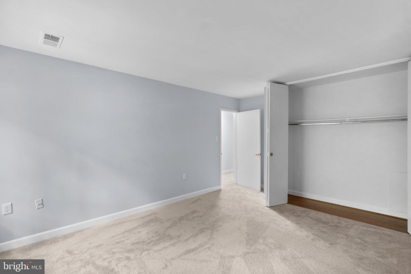 1558 NORTHGATE SQUARE Unit: 58/32B