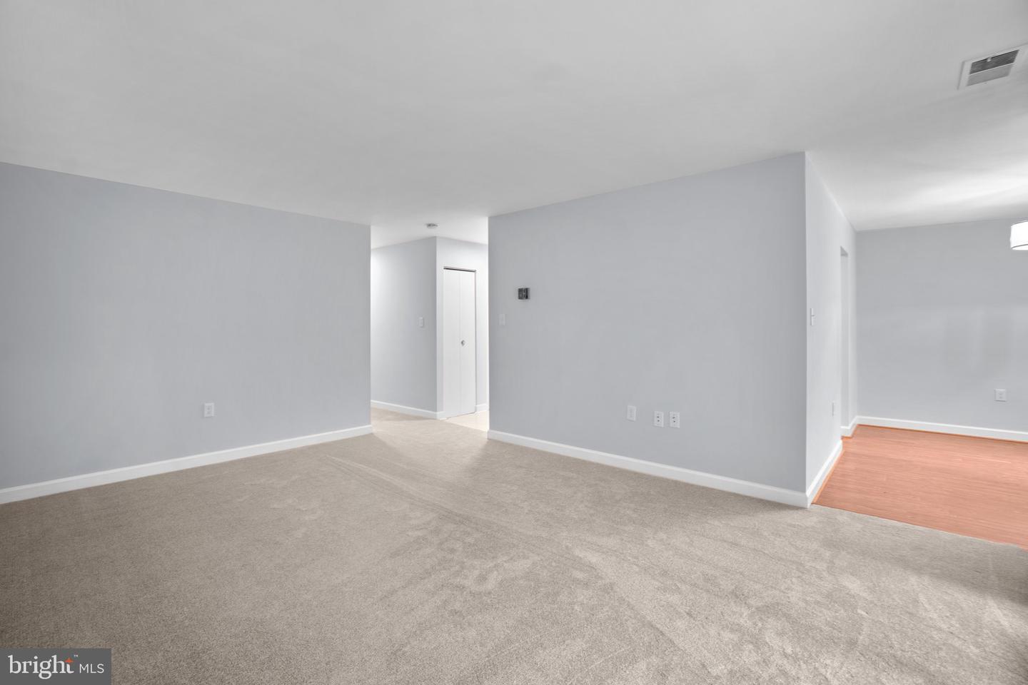 1558 NORTHGATE SQUARE Unit: 58/32B