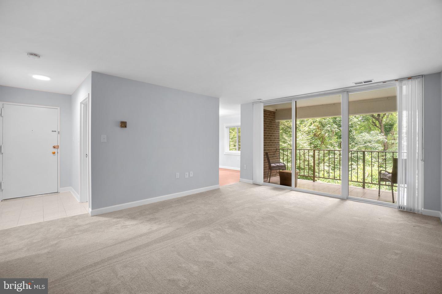 1558 NORTHGATE SQUARE Unit: 58/32B