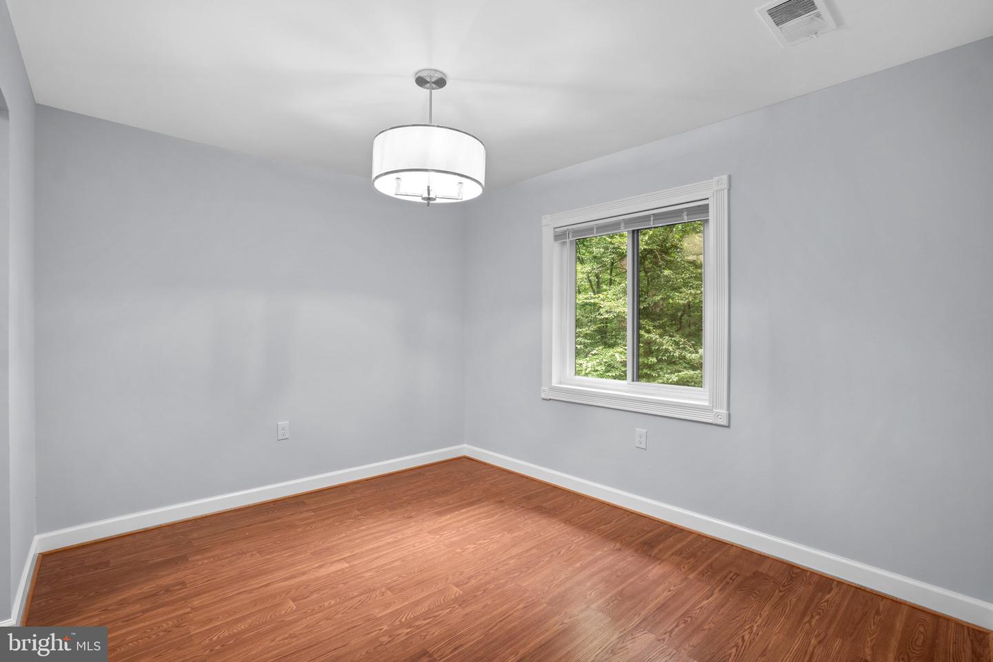 1558 NORTHGATE SQUARE Unit: 58/32B
