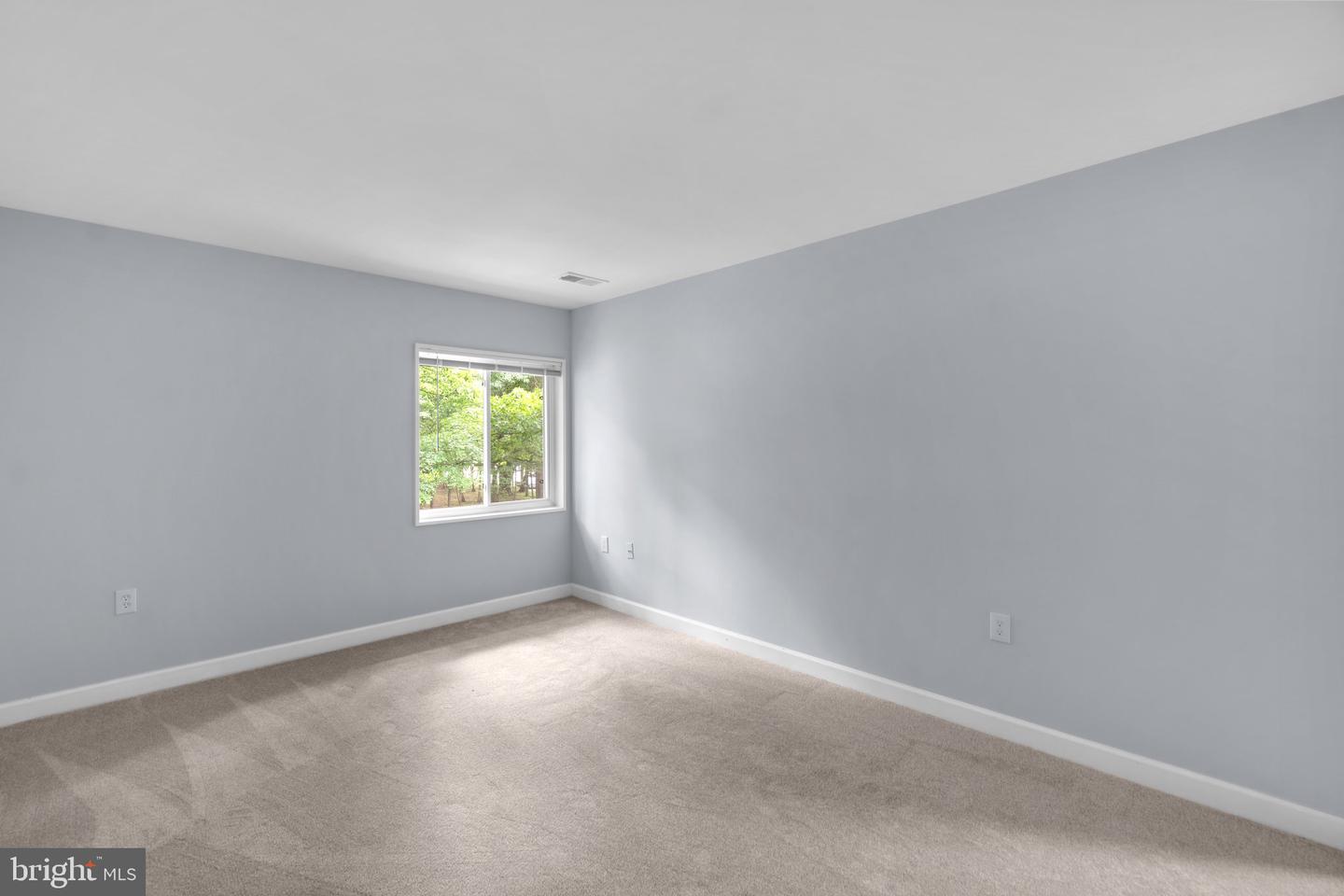 1558 NORTHGATE SQUARE Unit: 58/32B
