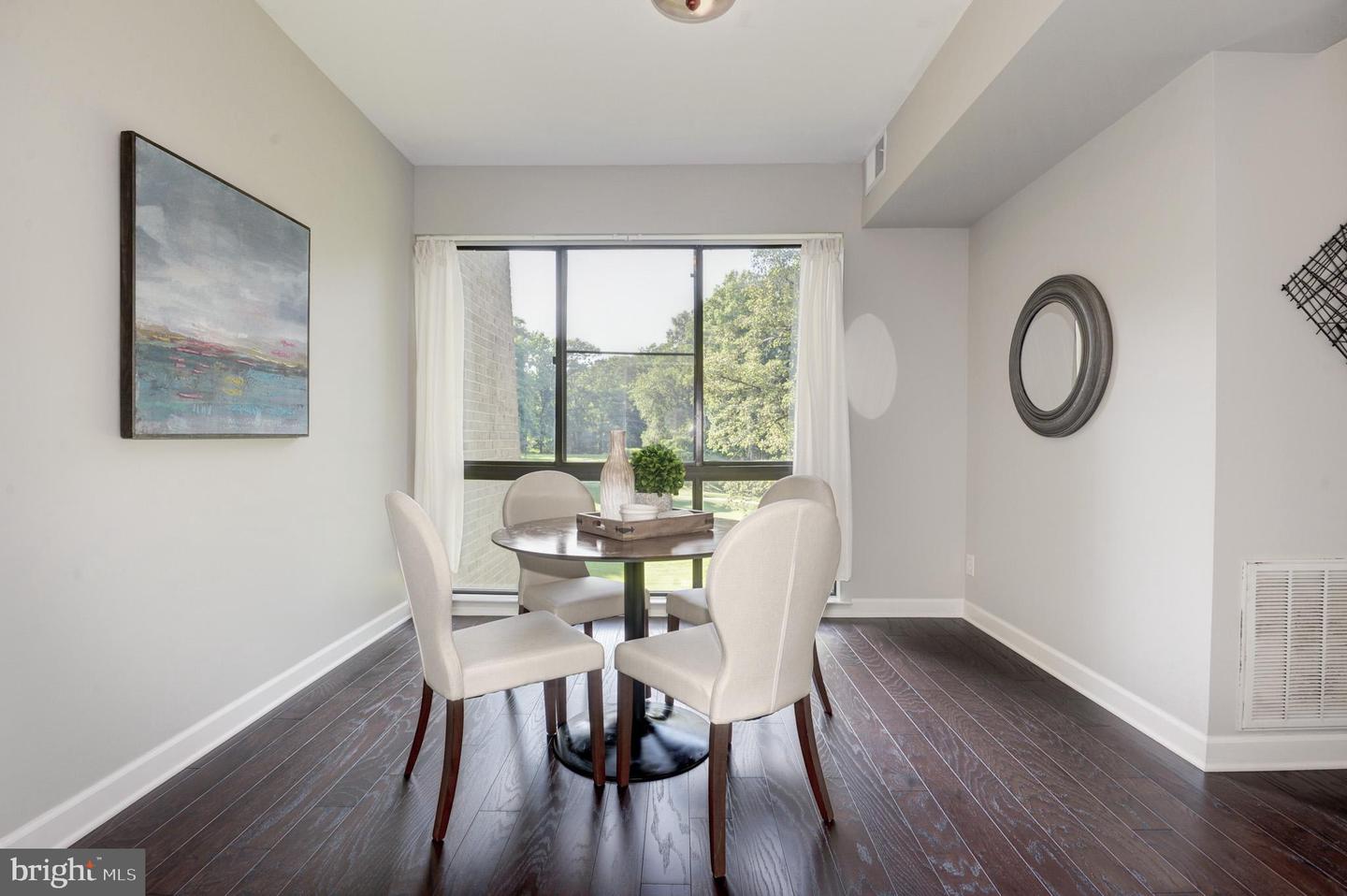 2120 GREEN WATCH WAY Unit: 10/300B