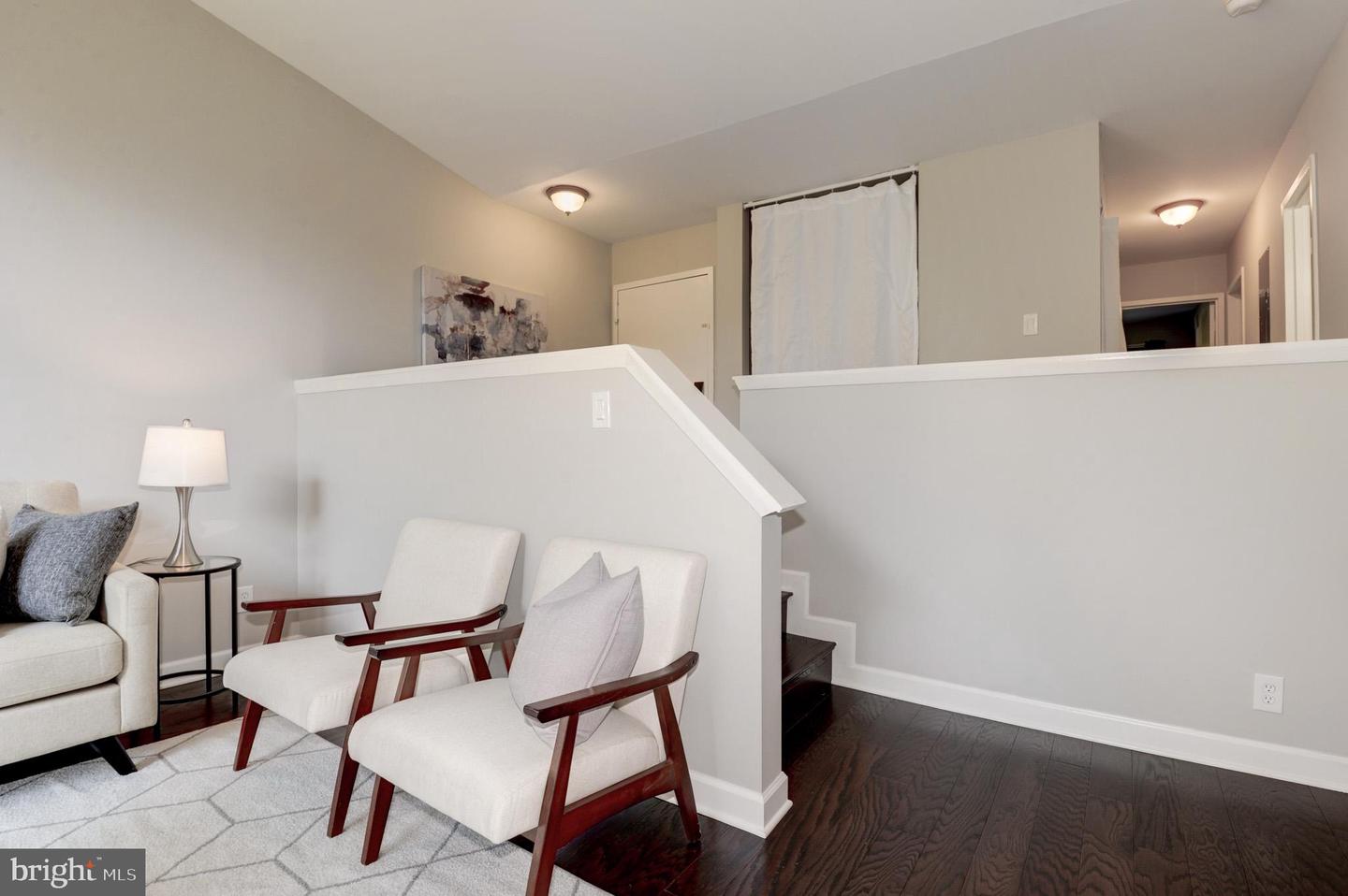 2120 GREEN WATCH WAY Unit: 10/300B