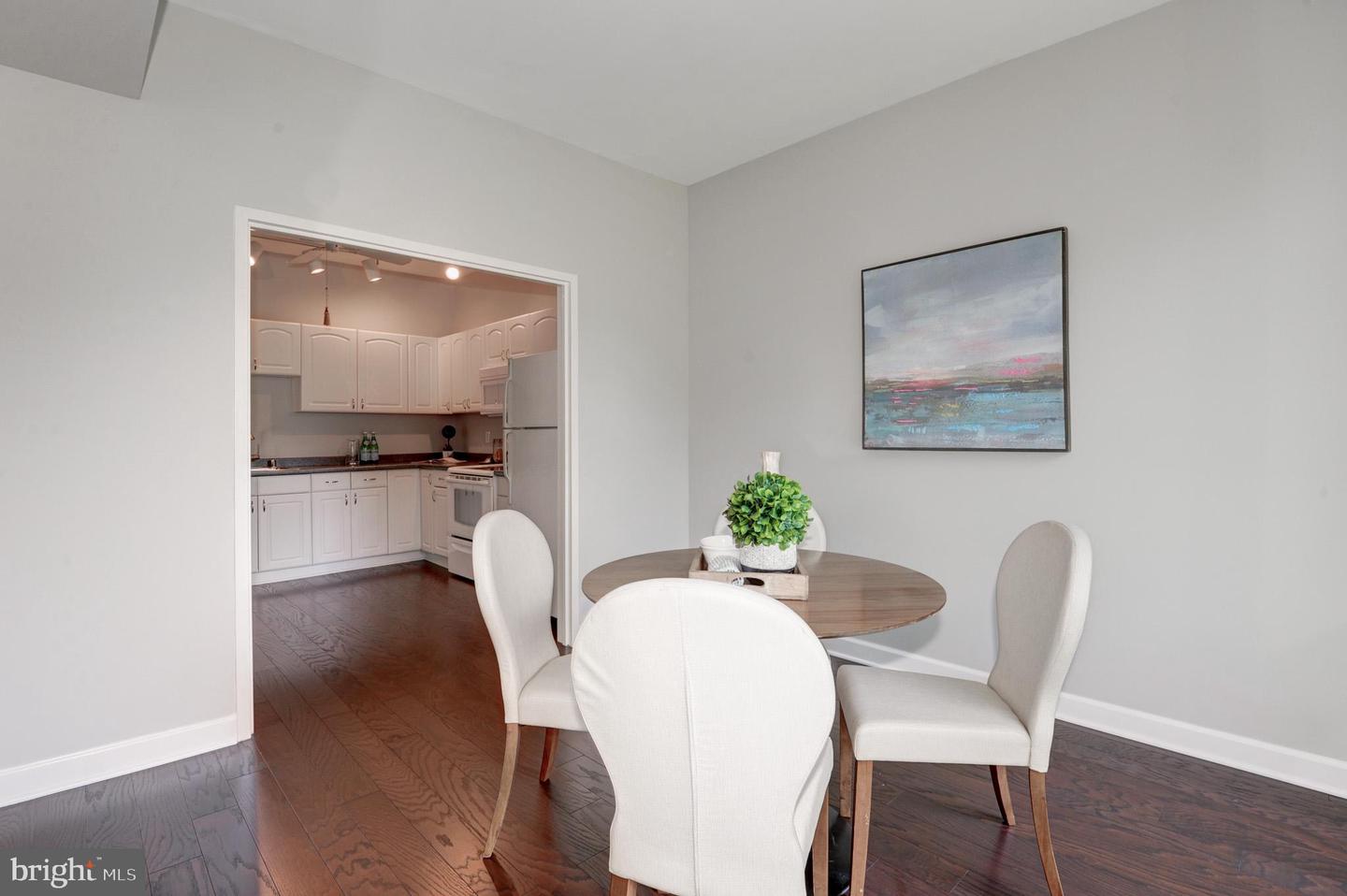 2120 GREEN WATCH WAY Unit: 10/300B