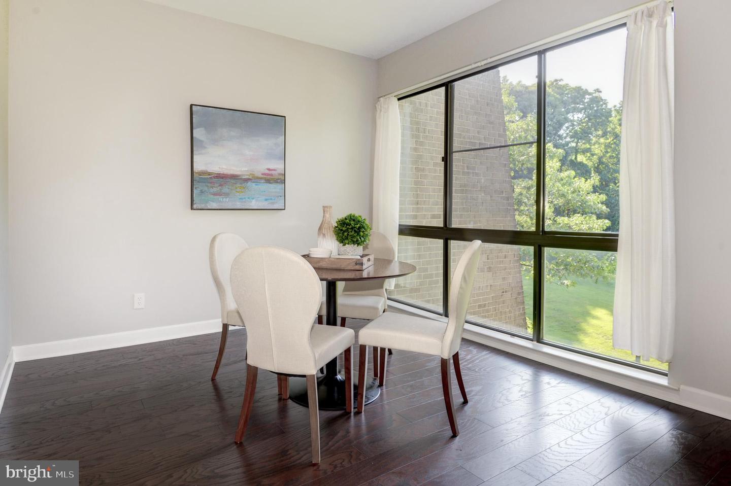 2120 GREEN WATCH WAY Unit: 10/300B