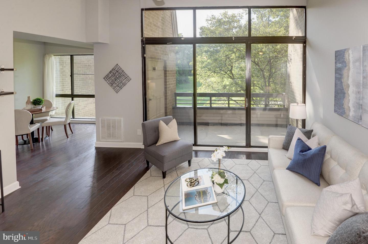 2120 GREEN WATCH WAY Unit: 10/300B