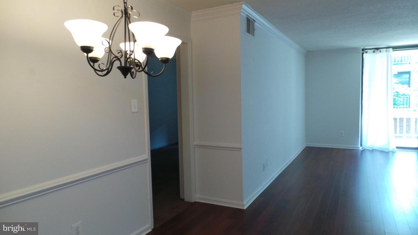 3101 PATRICK HENRY DRIVE Unit: 136