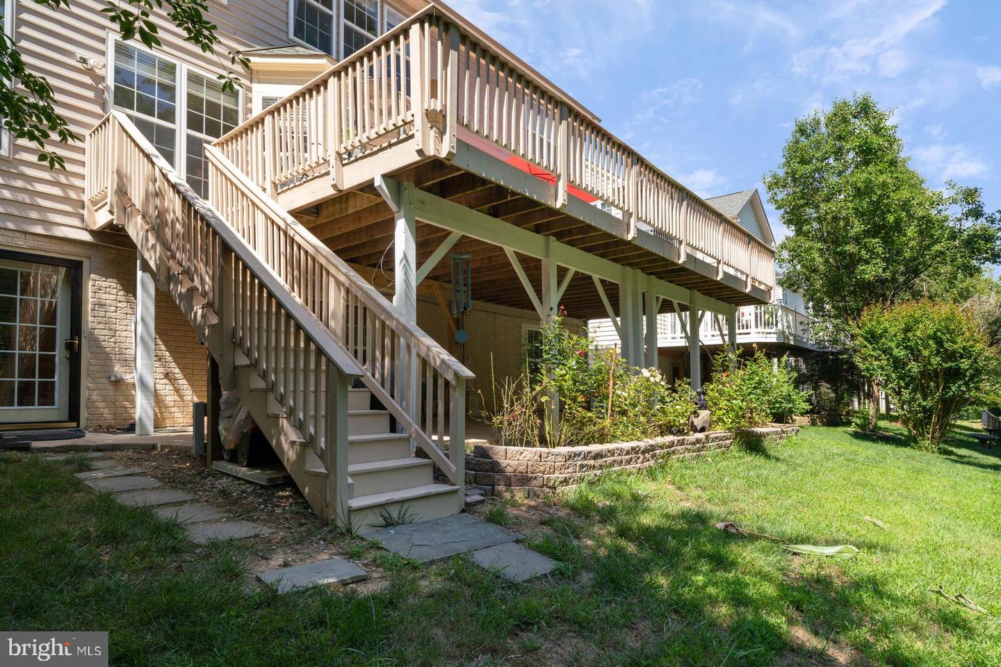 8433 WHITEHAVEN COURT