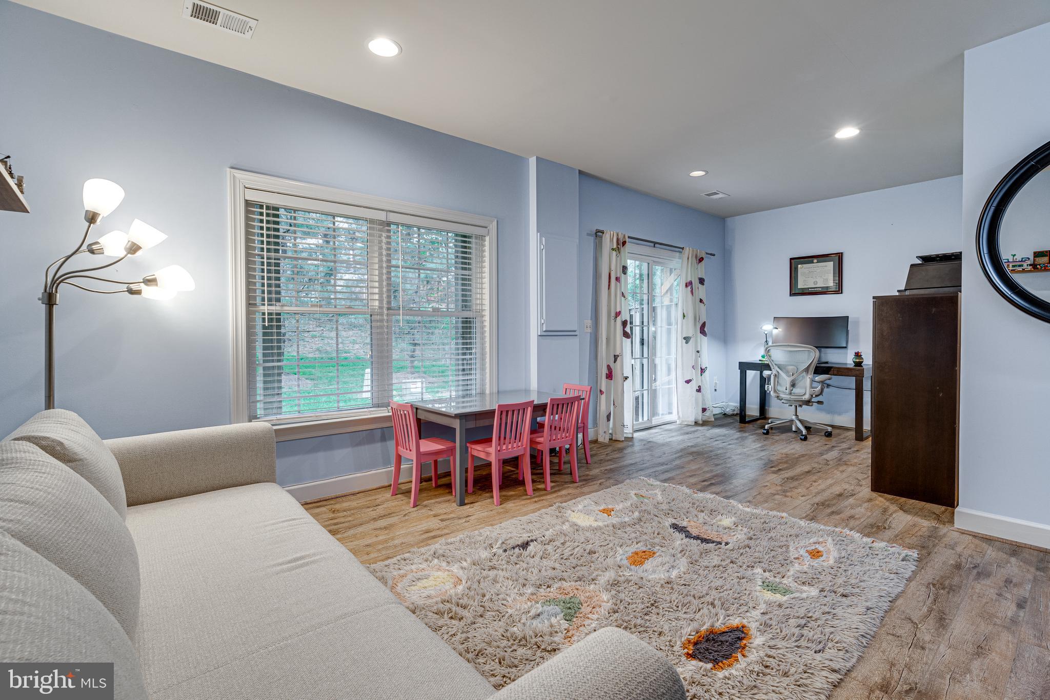 12273 ENGELMANN OAK LANE