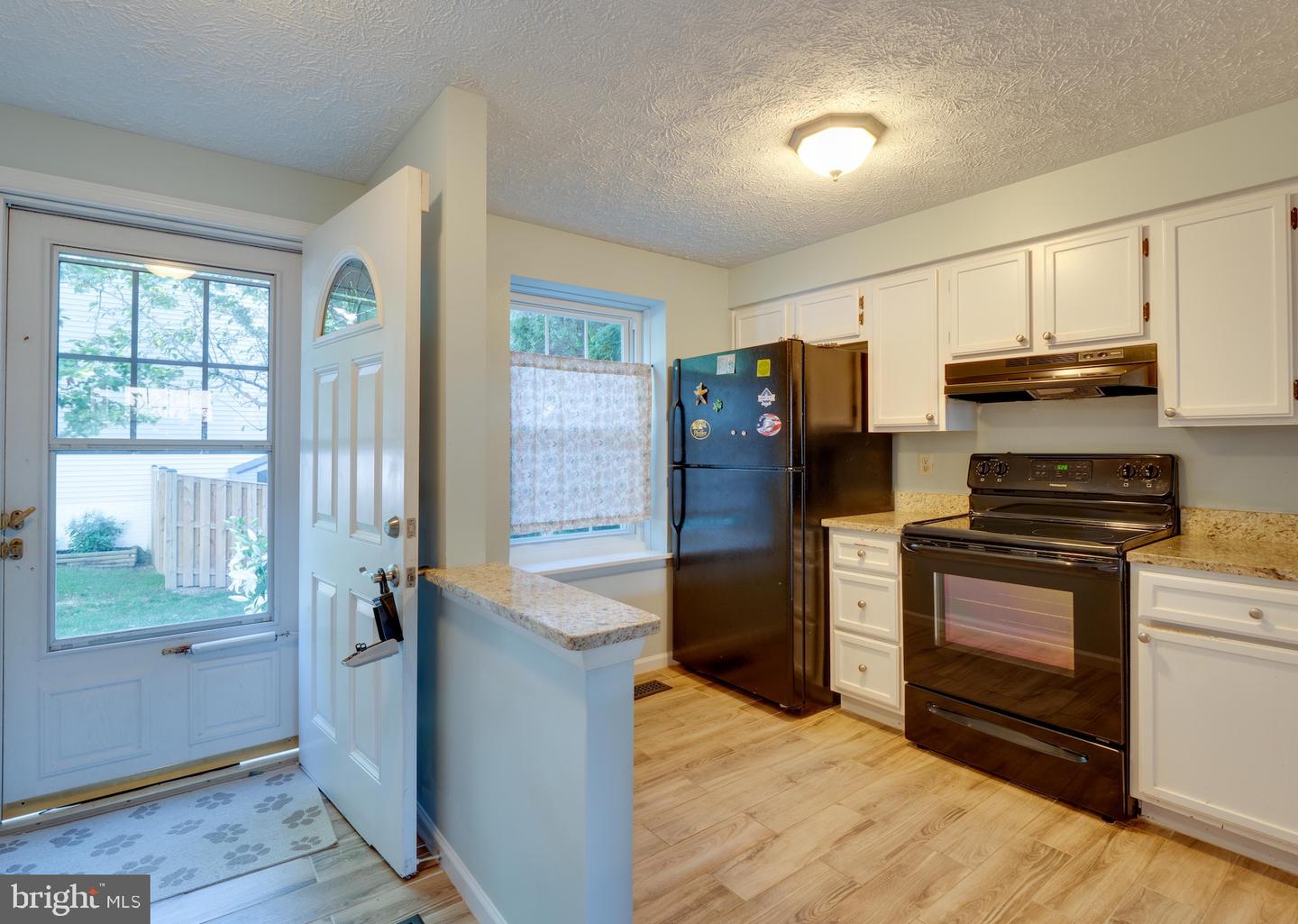 8426 RED EAGLE COURT