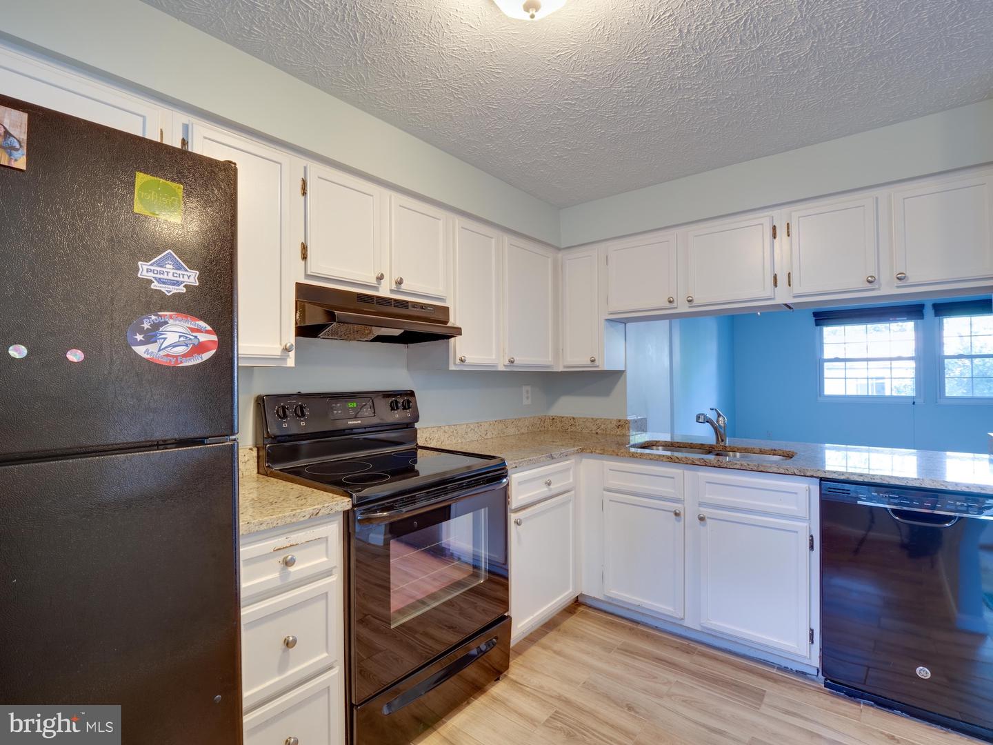 8426 RED EAGLE COURT