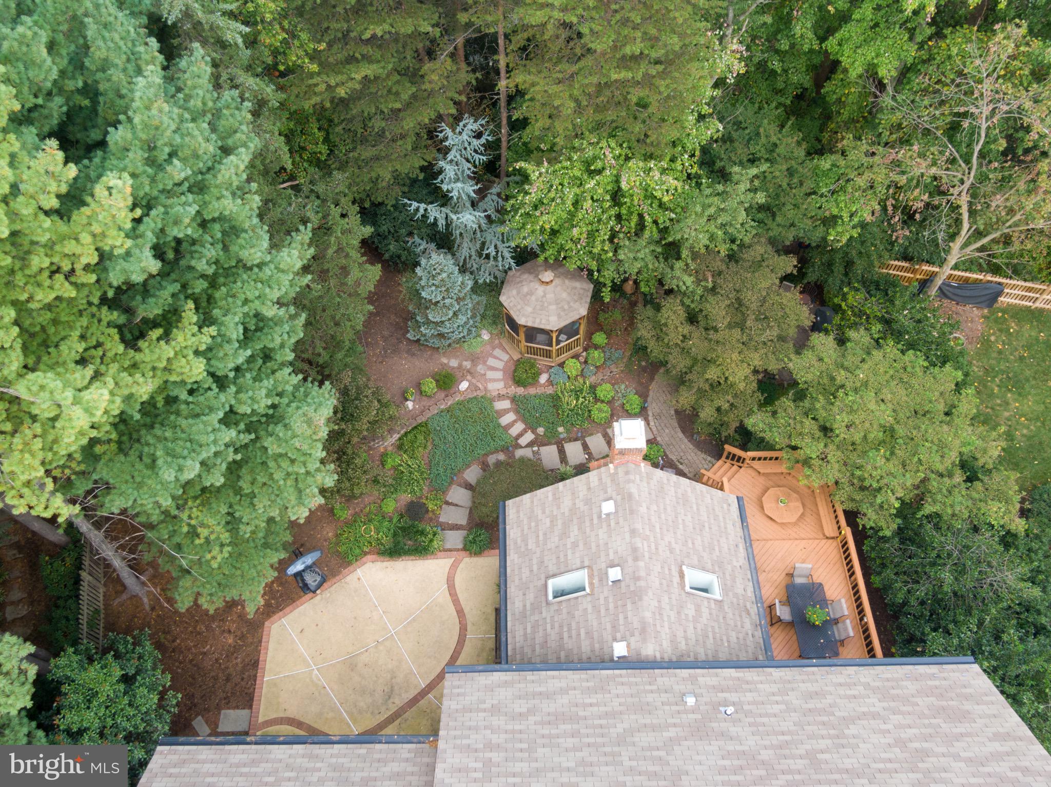 724 OLD HUNT WAY