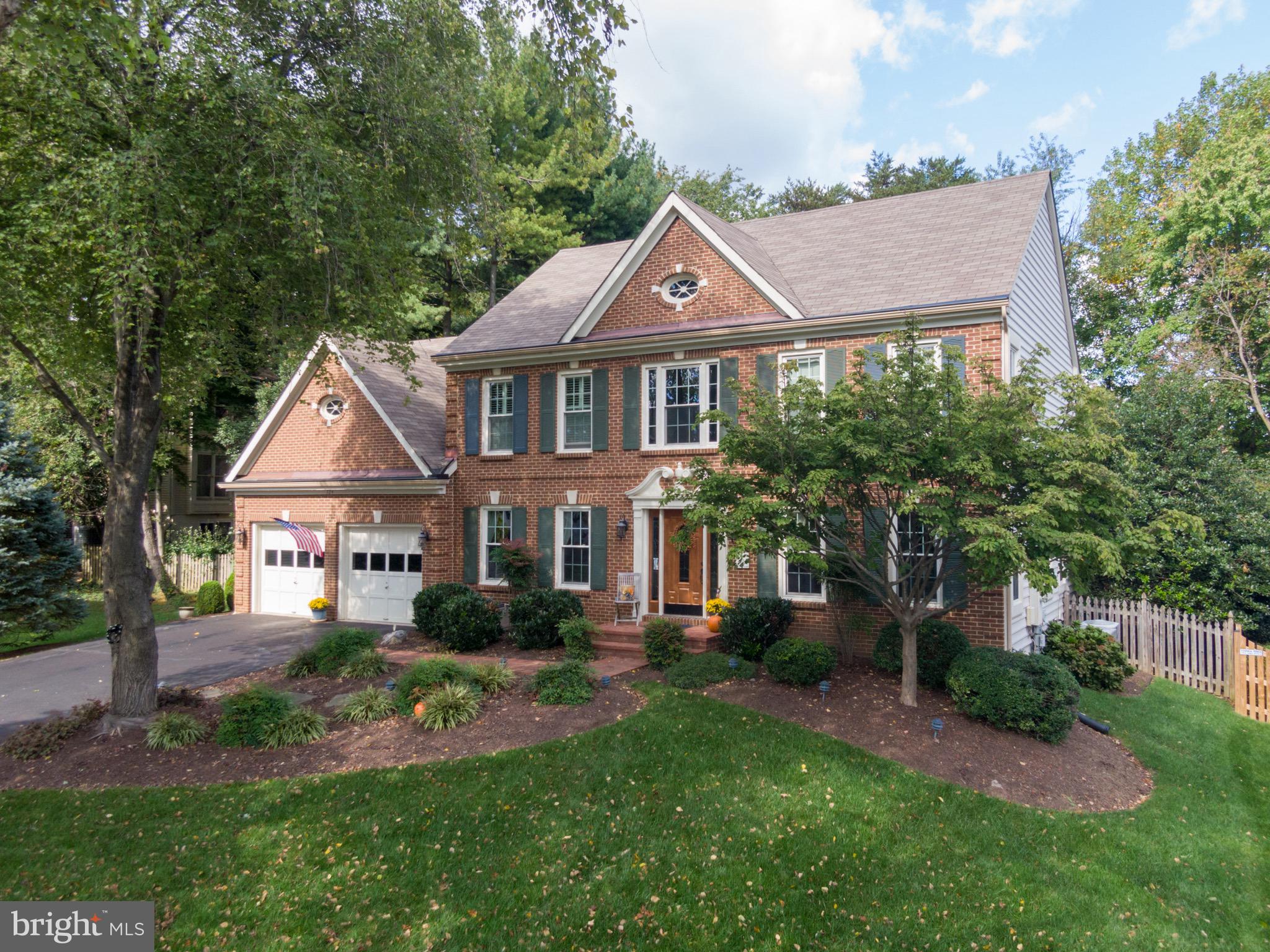 724 OLD HUNT WAY