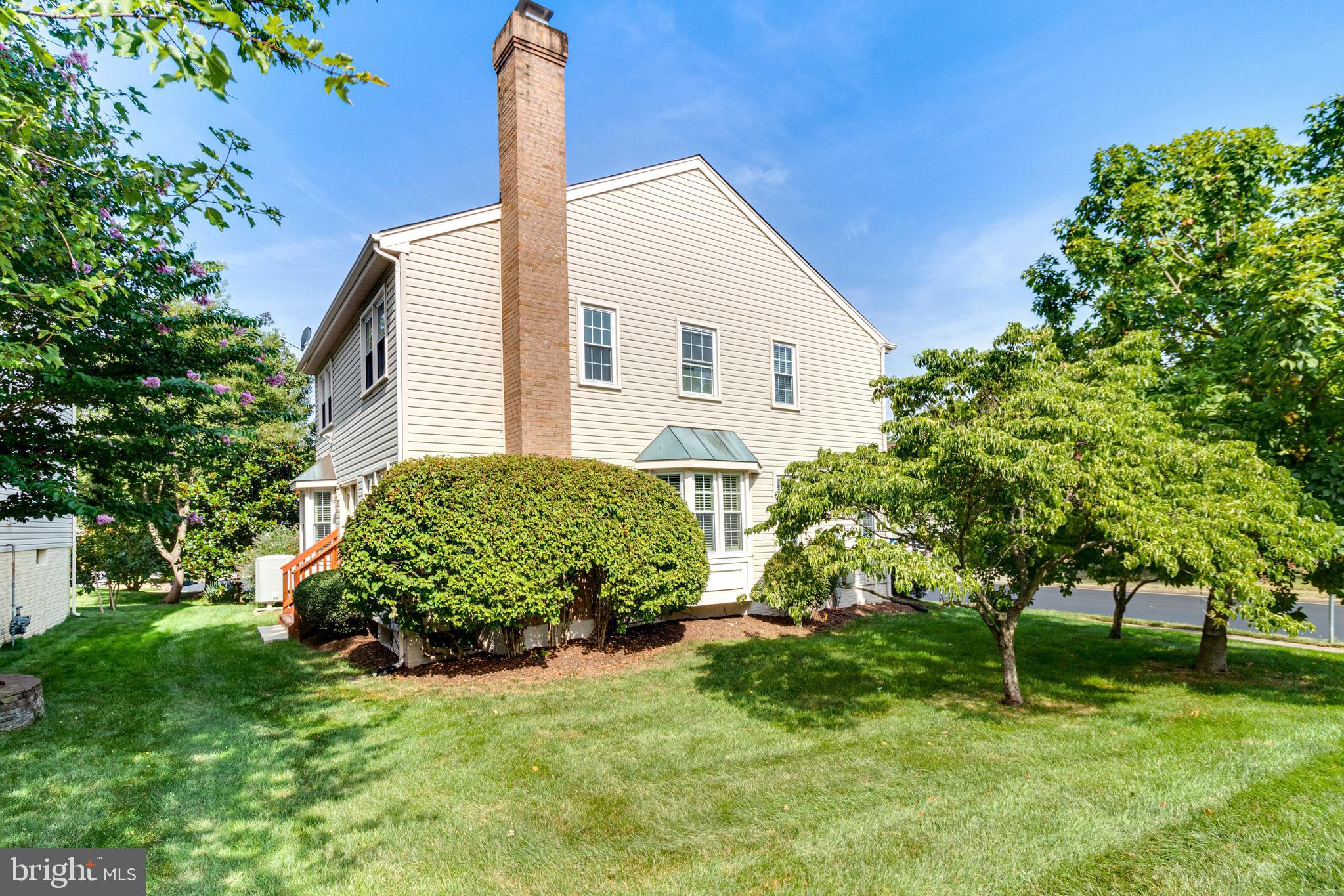 14801 DEER POND COURT