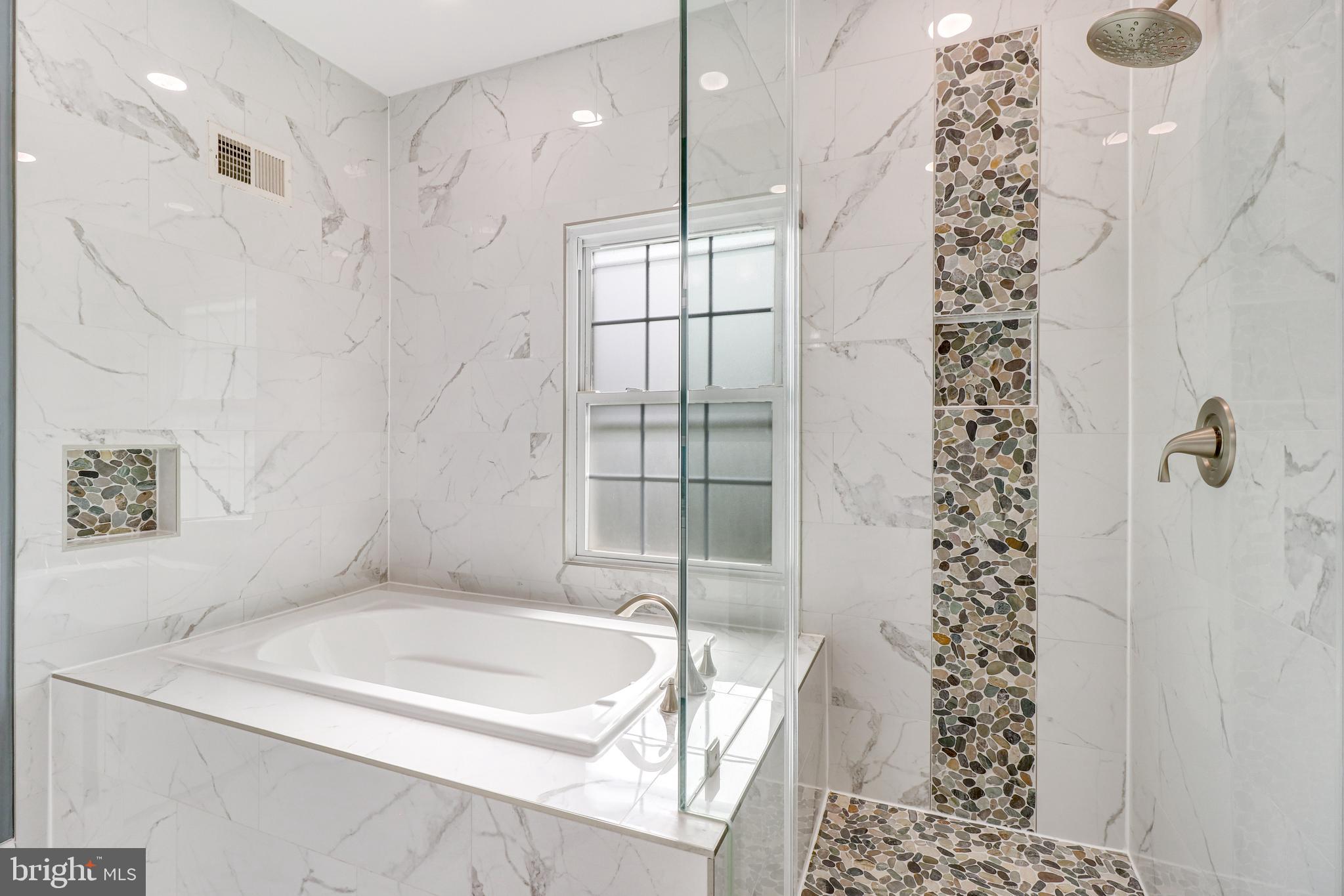 14801 DEER POND COURT