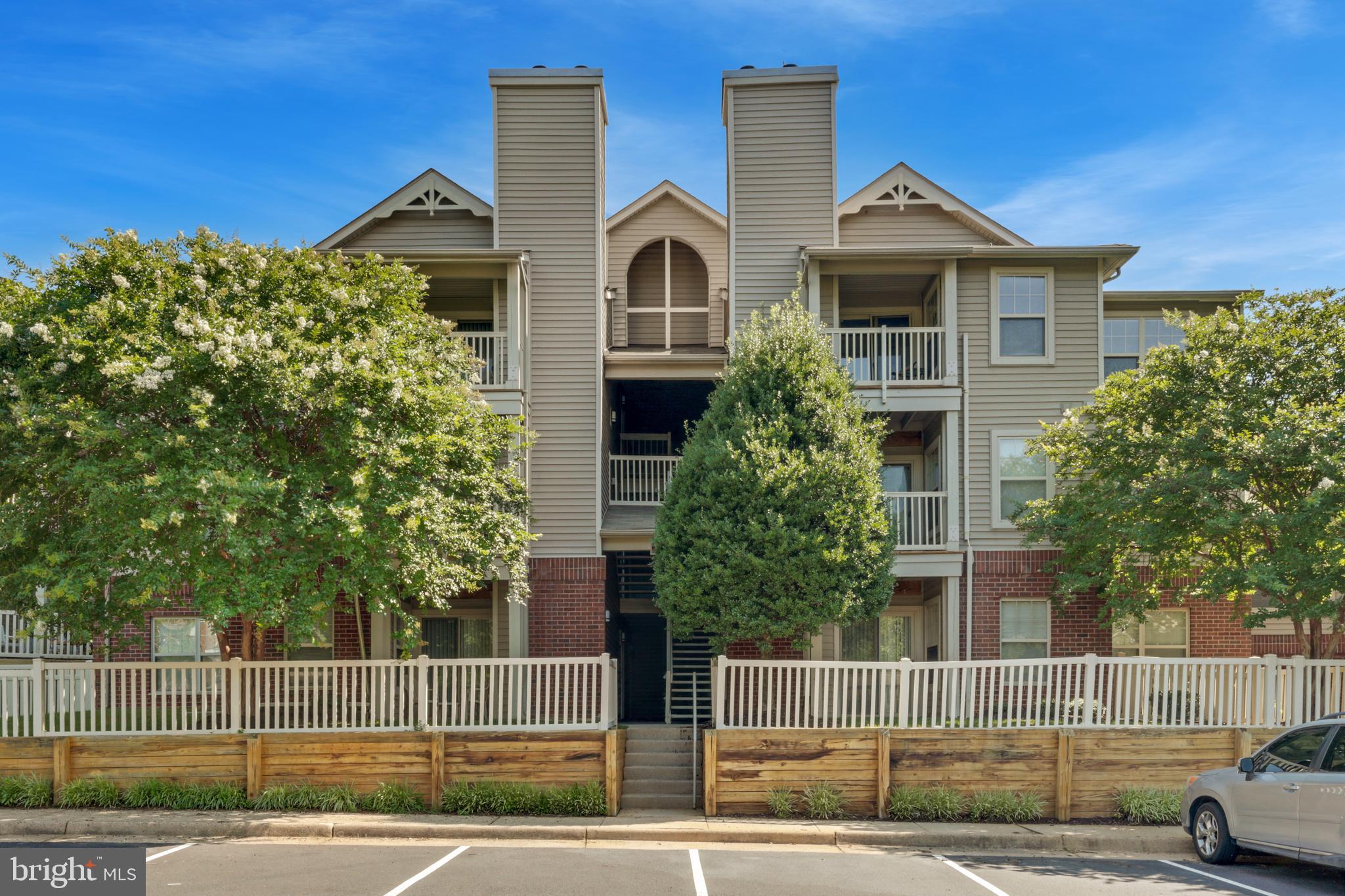 11653 GAS LIGHT COURT Unit: C
