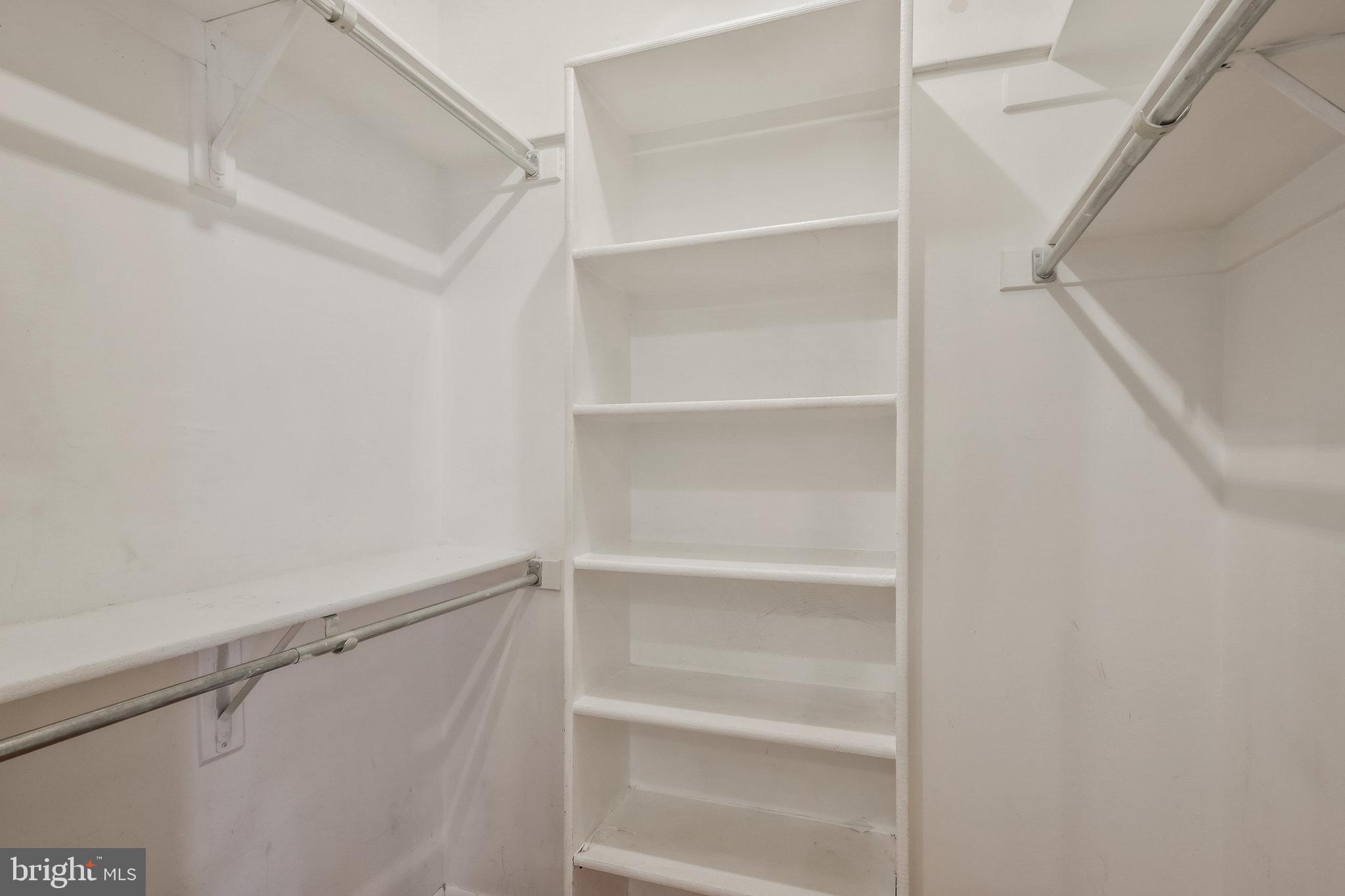 5505 SEMINARY ROAD Unit: 813N