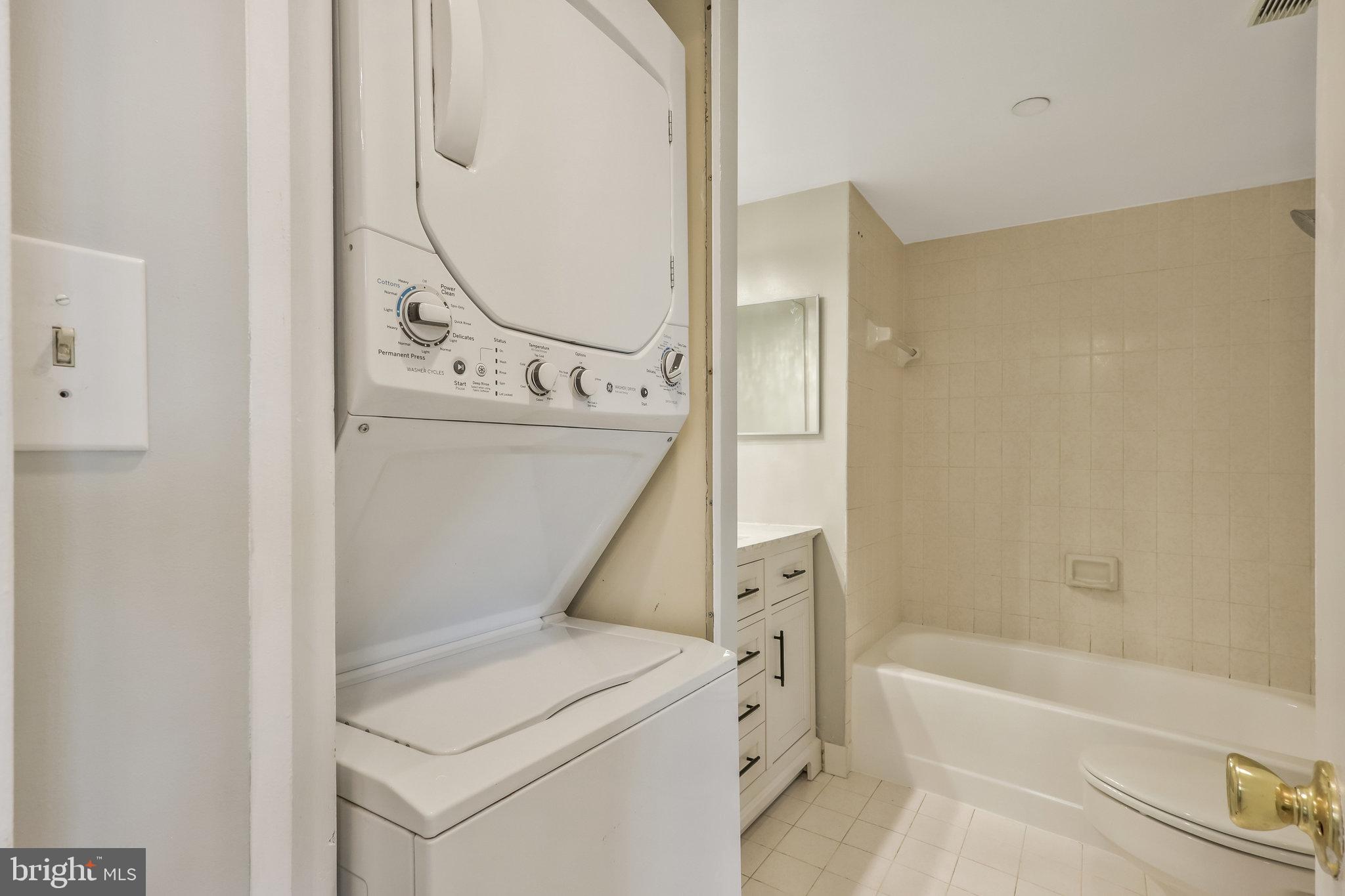 5505 SEMINARY ROAD Unit: 813N