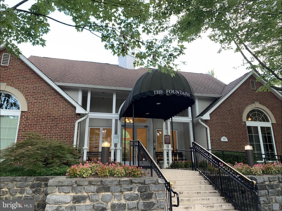 1524 LINCOLN WAY Unit: 322