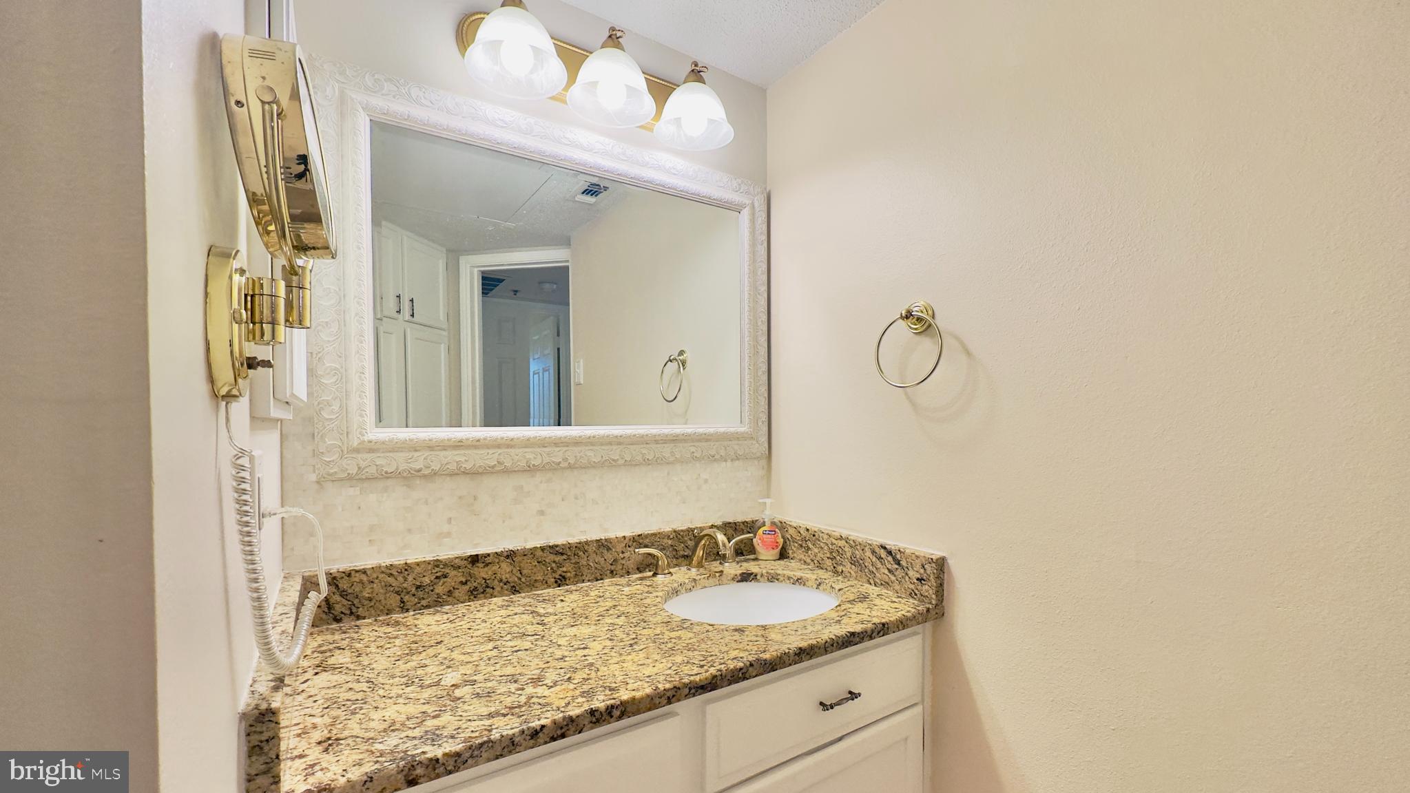 1524 LINCOLN WAY Unit: 322