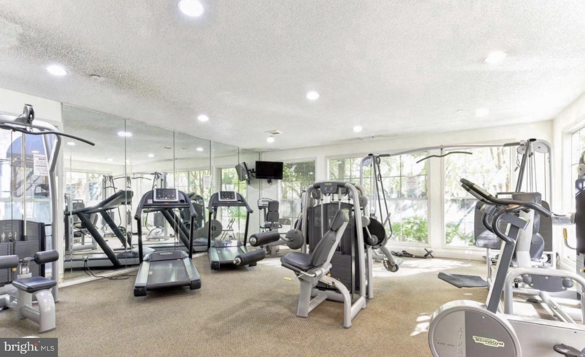 1524 LINCOLN WAY Unit: 322