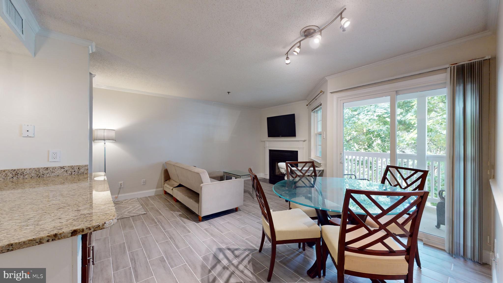 1524 LINCOLN WAY Unit: 322