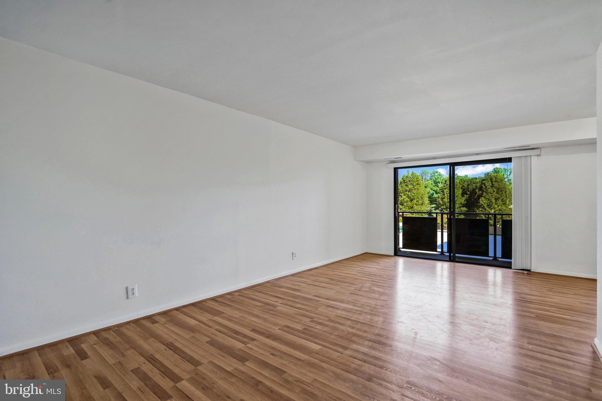 3100 S MANCHESTER STREET Unit: 317