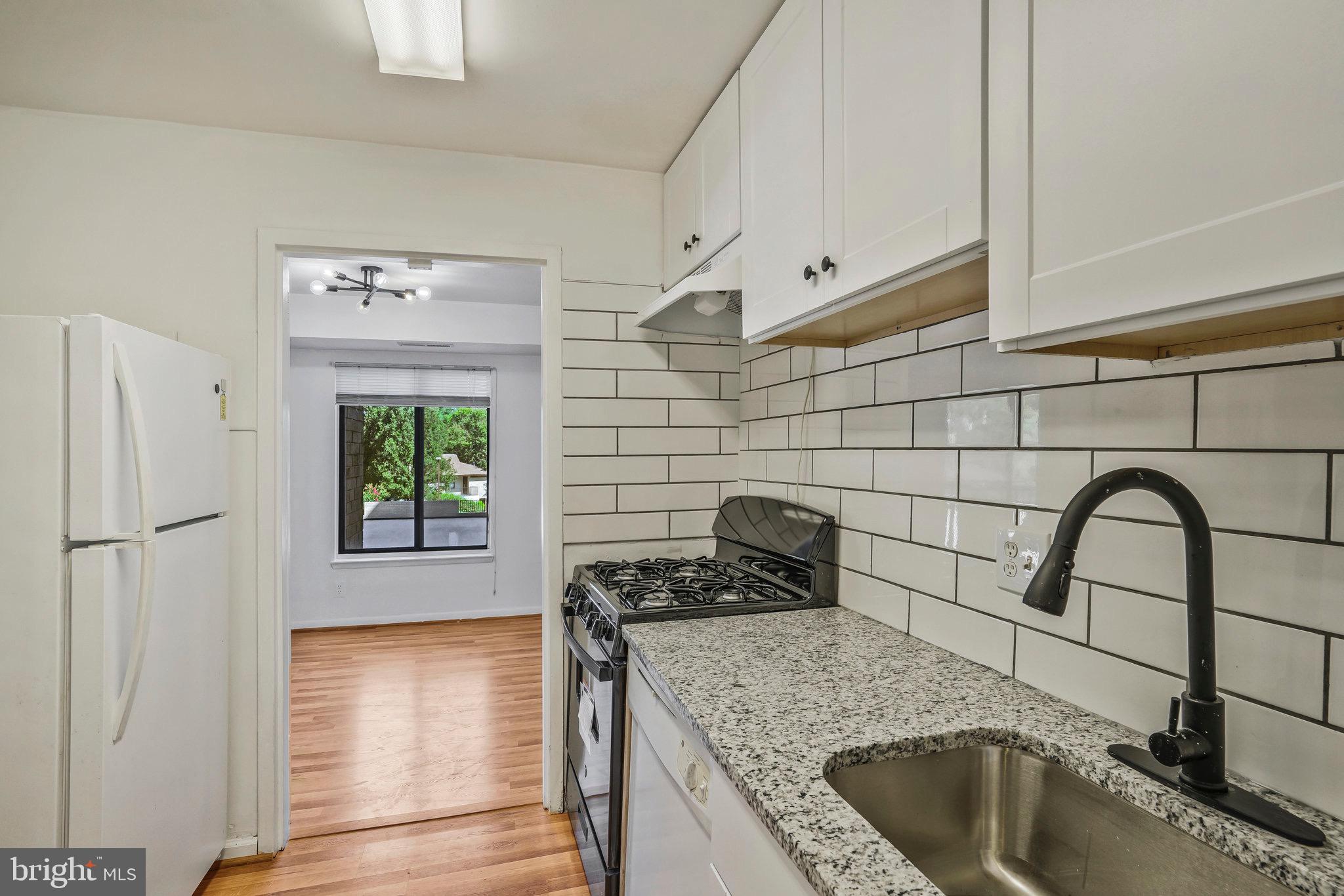 3100 S MANCHESTER STREET Unit: 317