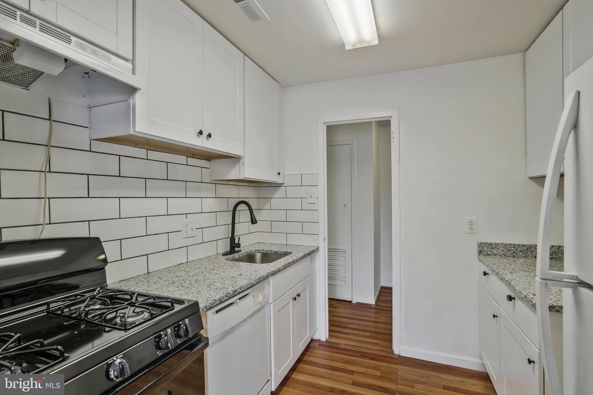3100 S MANCHESTER STREET Unit: 317