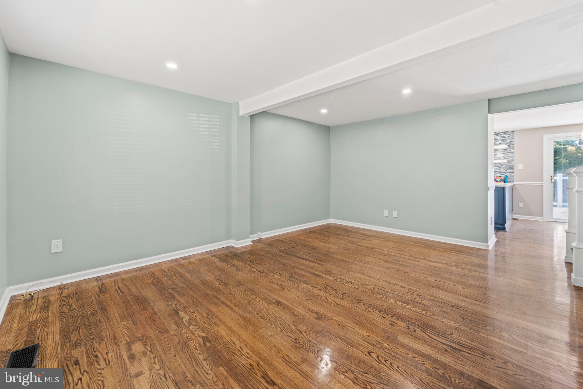 2850 GREAT OAK COURT